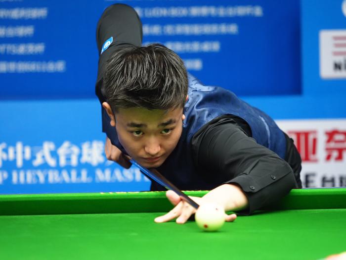 半决赛中 半决赛中